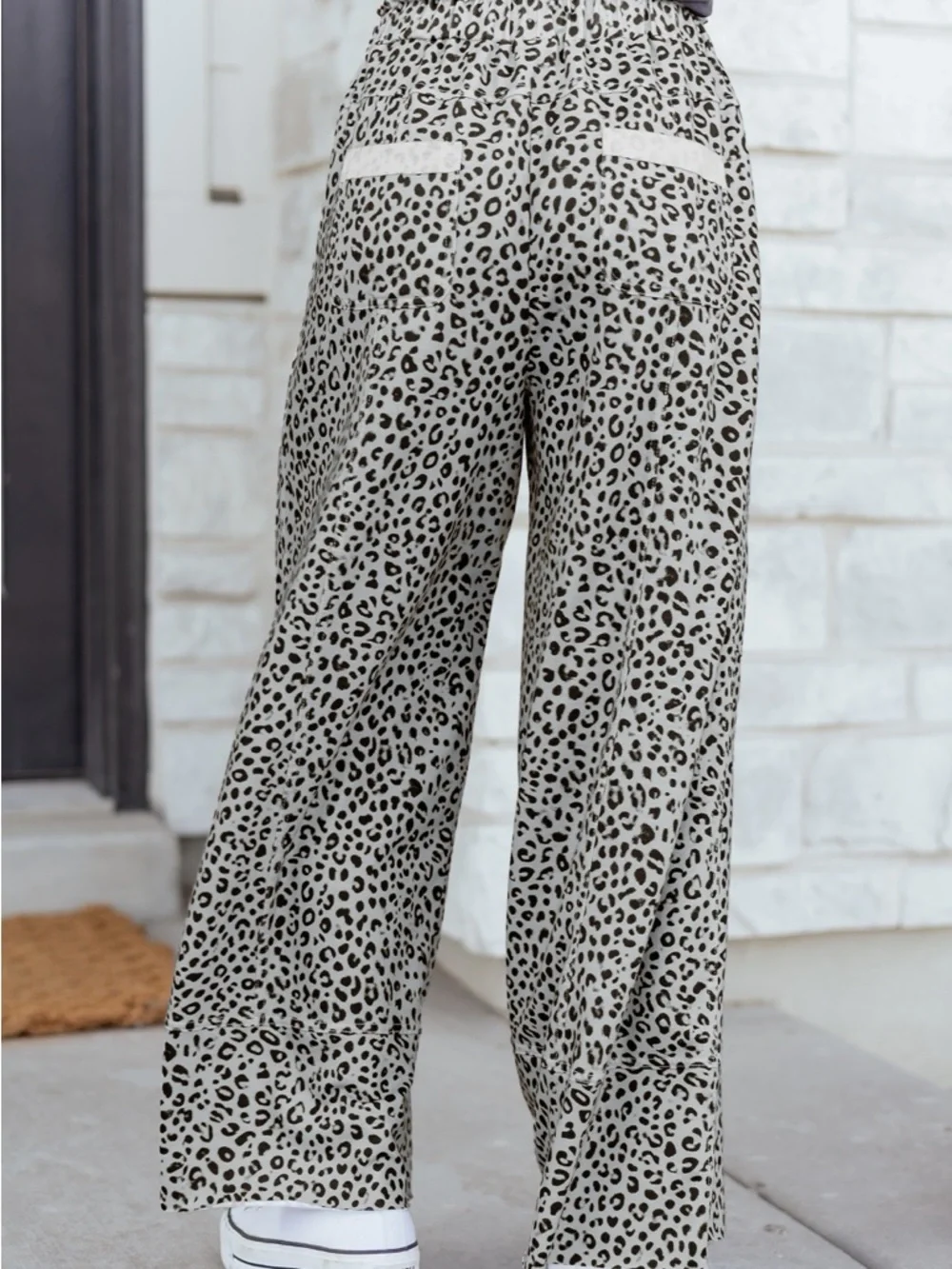 ♥️Hello Gorgeous! Animal Print Wide Leg Terry Knit Pants - Picture 5 of 8